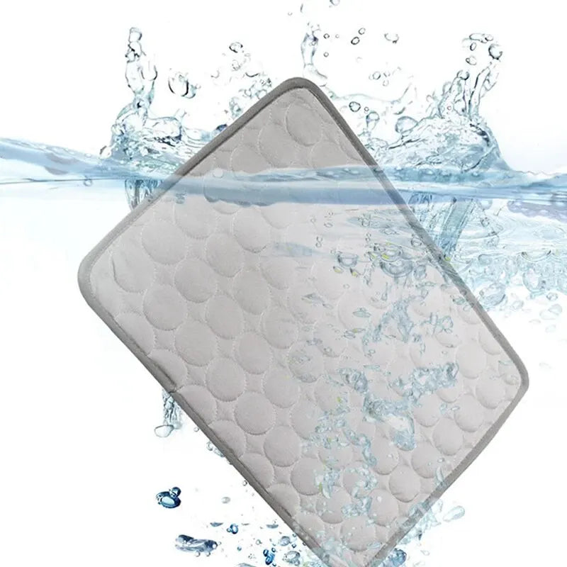 Pet Ice Mats - Summertime  -  Cool Nest Bed for Cat,  Small Dog                                                                                                                              - Cooling Small Dogs Pets Durable Sofa Cooling Pad Blanket