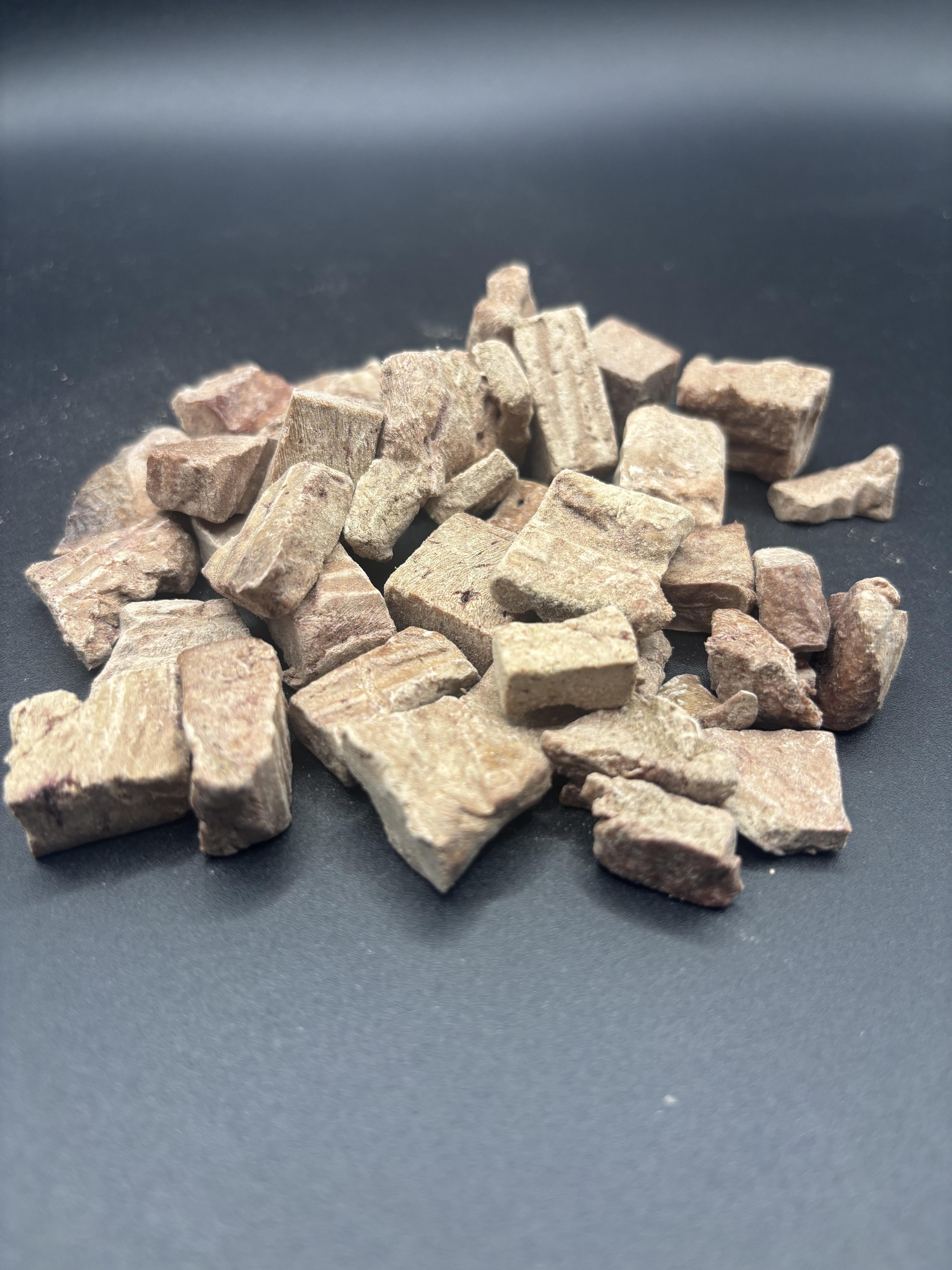 Freeze Dried Dog & Cat Treats – Single Ingredient, High Protein, Grain Free | Natural Cat & Dog Training Snacks, Human-Grade Beef Liver